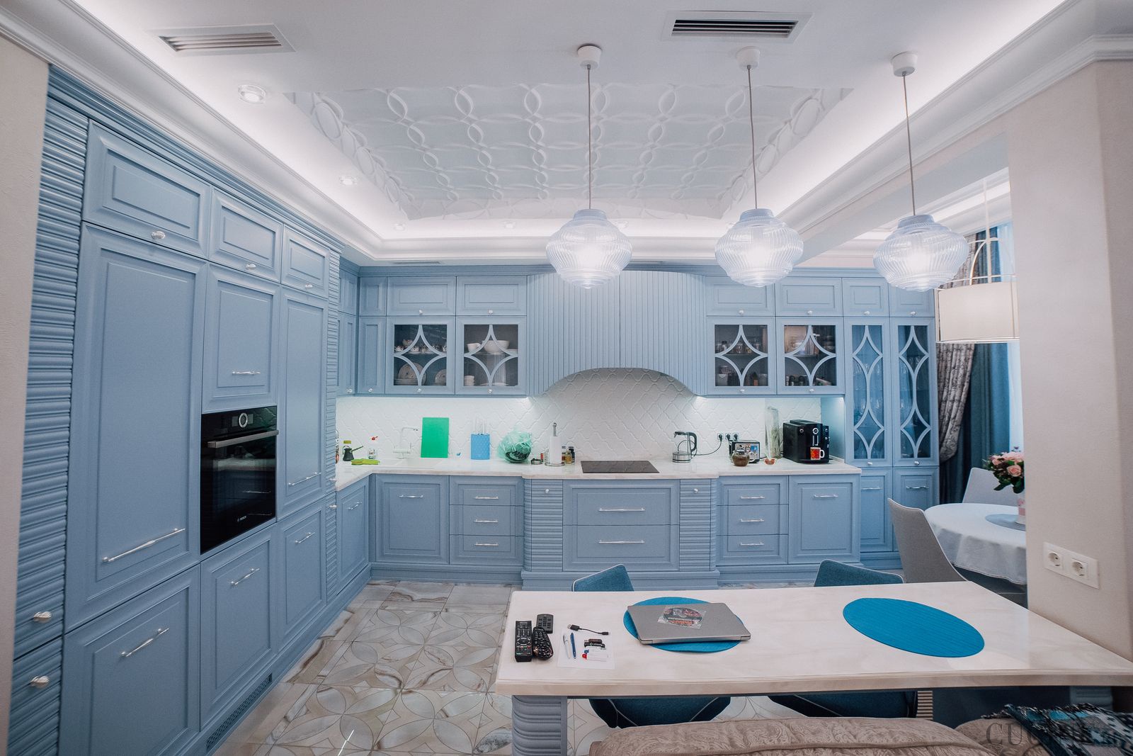 Обзор кухни Platino mobili Dama в стиле ар-деко