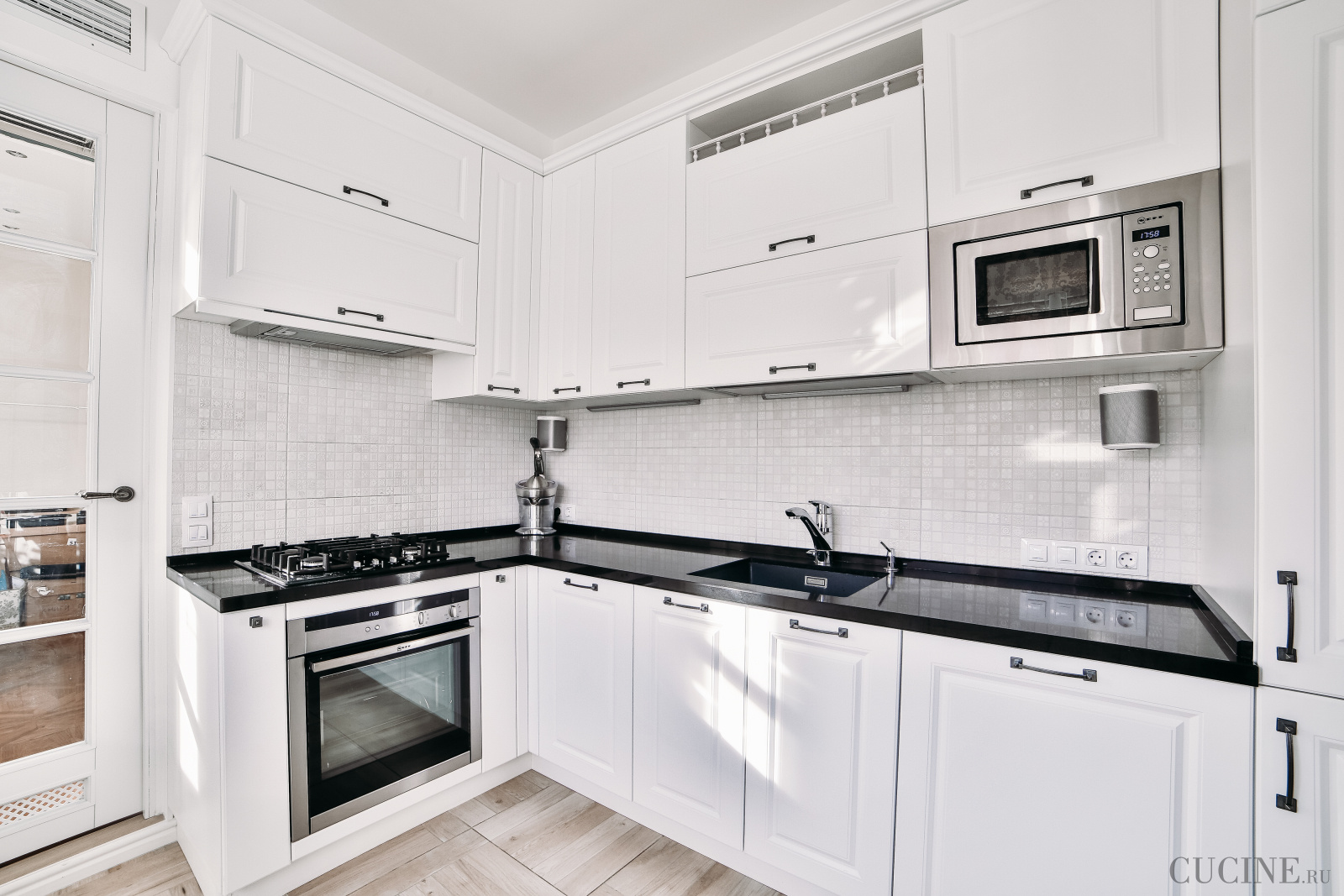 Кухня Platino mobili Design из Италии, купить итальянскую кухню Platino mobili Design в Москве